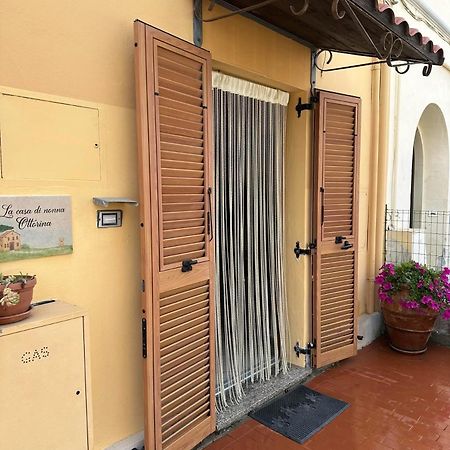 La Casa Di Nonna Ottorina Lägenhet Venturina Terme Exteriör bild