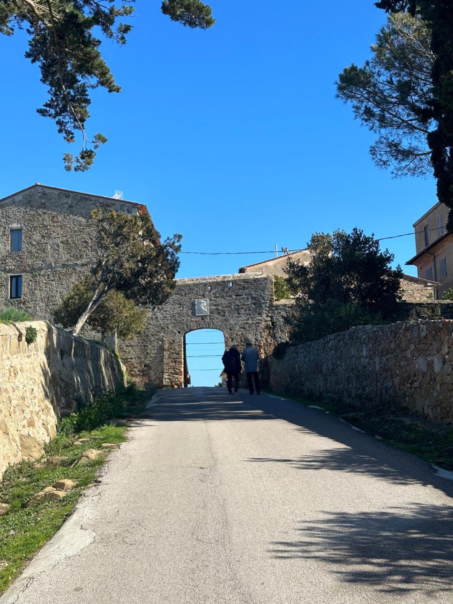 La Casa Di Nonna Ottorina Lägenhet Venturina Terme Exteriör bild