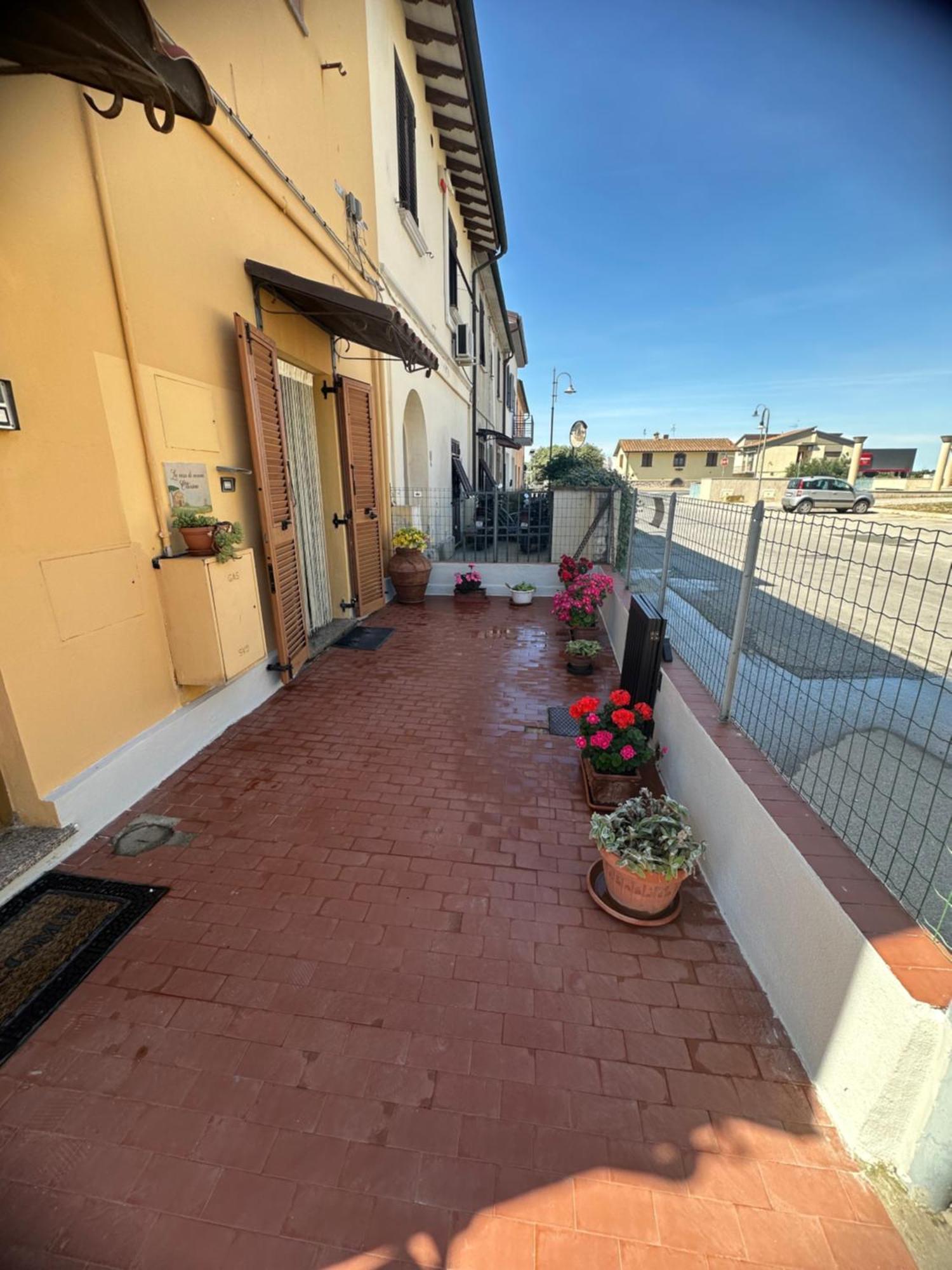 La Casa Di Nonna Ottorina Lägenhet Venturina Terme Exteriör bild